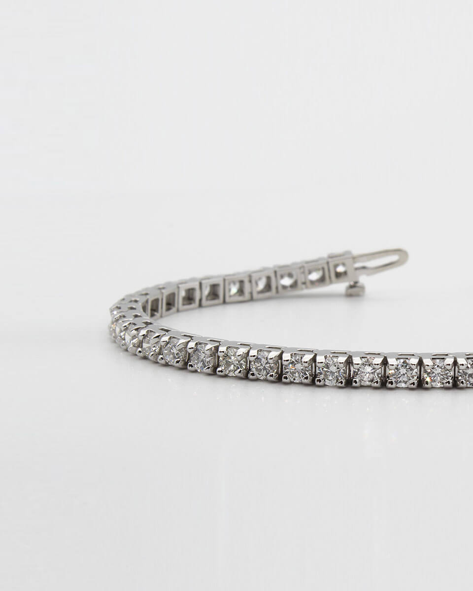 Ezibele Classic Charm Bracelet – Stylish Women’s Jewelry - Image 3